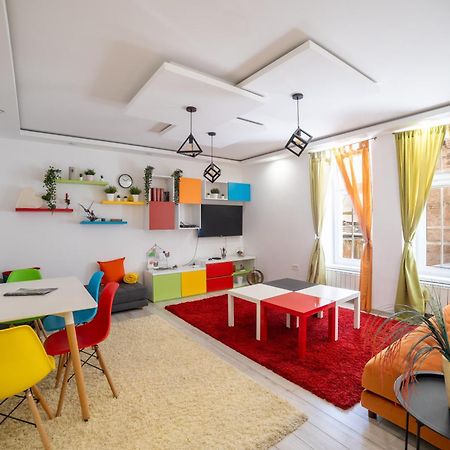 Old Town Colorful Two-Bedroom Apartment Сараево Экстерьер фото